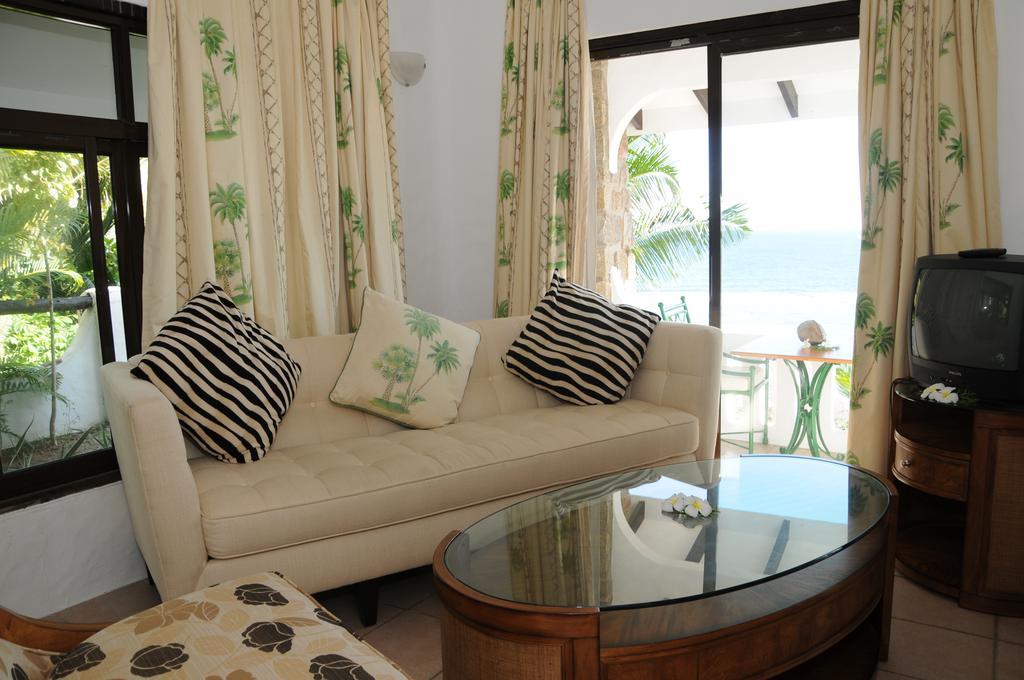 Edens Holiday Villas Port Glaud Room photo